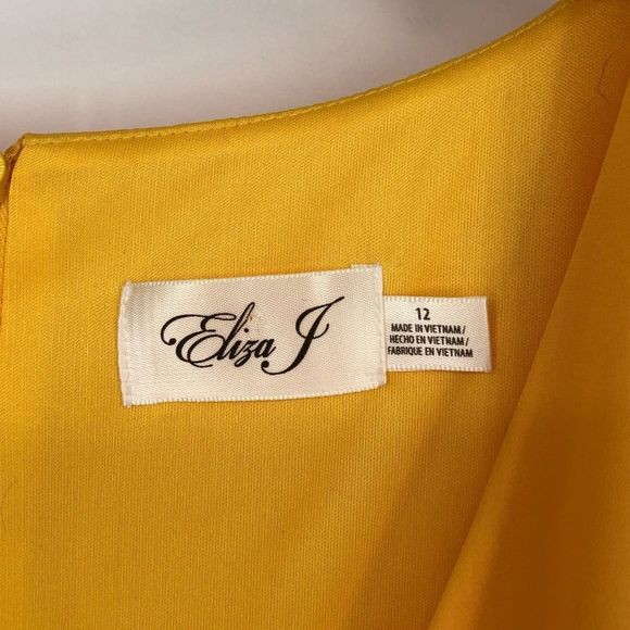 Eliza J Surplice Neck Puff Sleeve Fit & Flare Dress Yellow size 12 NWT - Picture 9 of 13